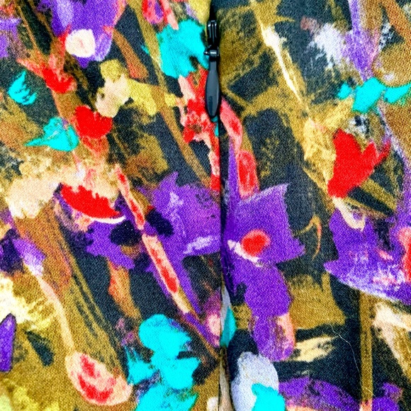 J. CREW Stretch Pattern Skirt SZ 10 - Picture 4 of 4